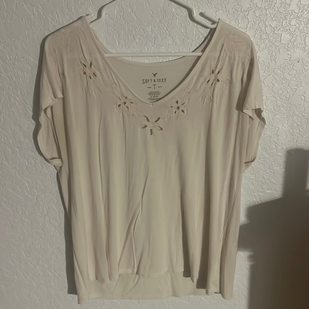 Soft & sexy american eagle cut out blouse